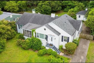 Classy utopian escape near Emory