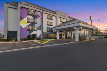 Spark by Hilton Bakersfield Central