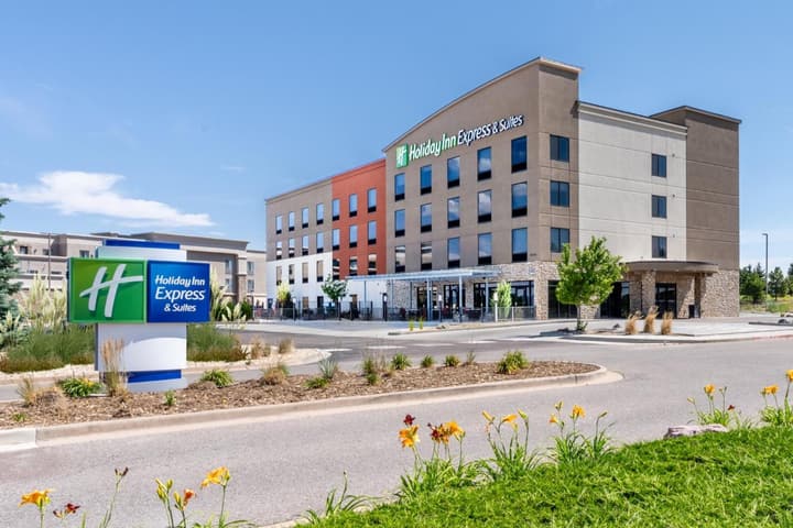 Holiday Inn Express & Suites - Colorado Springs AFA Northgate by IHG