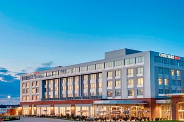 Courtyard by Marriott Erie Bayfront