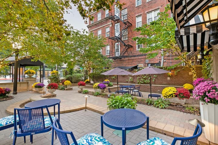 Best Western Plus Hawthorne Terrace Hotel