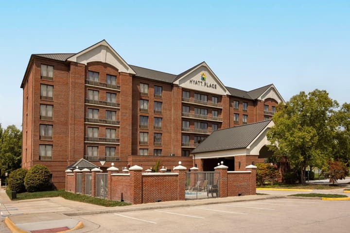 Hyatt Place Sterling Dulles Airport North