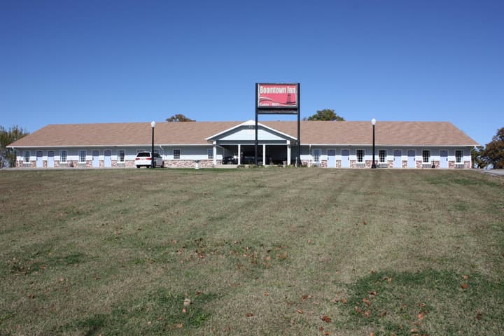 Boomtown Inn
