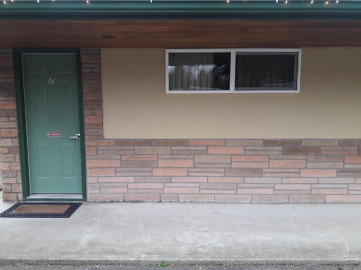 Monroe Motel Near Seattle Everett WA