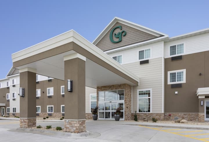GrandStay Cannon Falls