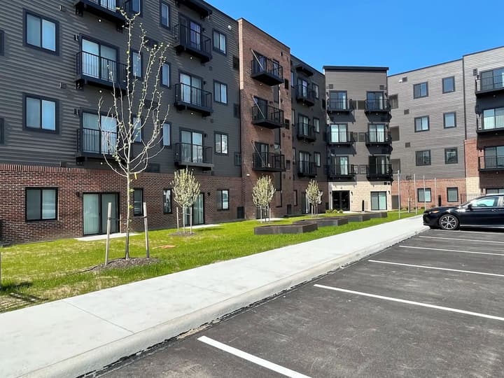 Barsala At The Monroe Apartments
