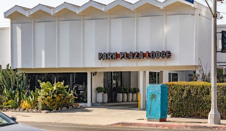 Park Plaza Lodge Hotel