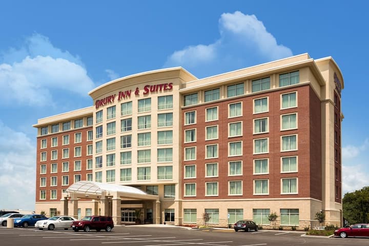 Drury Plaza Hotel Mt. Vernon