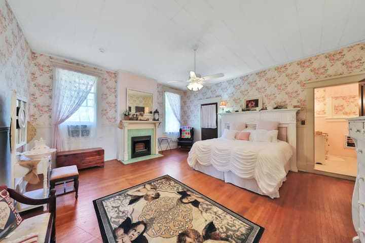 The Lancaster Manor B&B