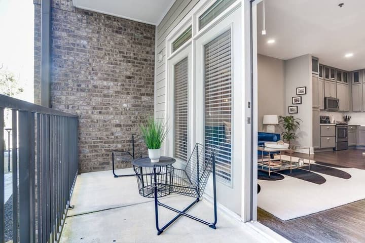 Luxury Apartment Near Emory Hospital University