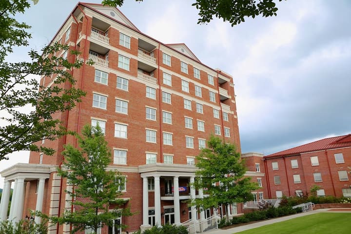 The Inn at Ole Miss