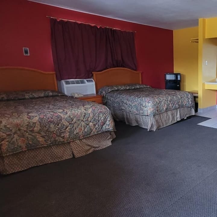 Relax Inn By OYO Sulphur Hwy 90
