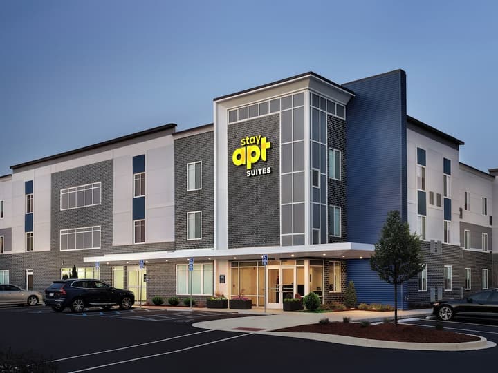 stayAPT Suites Lebanon-Nashville Area