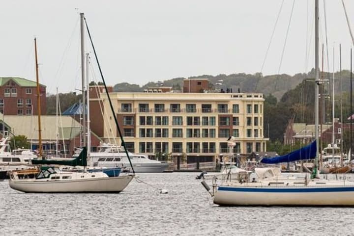 The Brenton Hotel