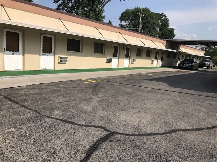 West Motel