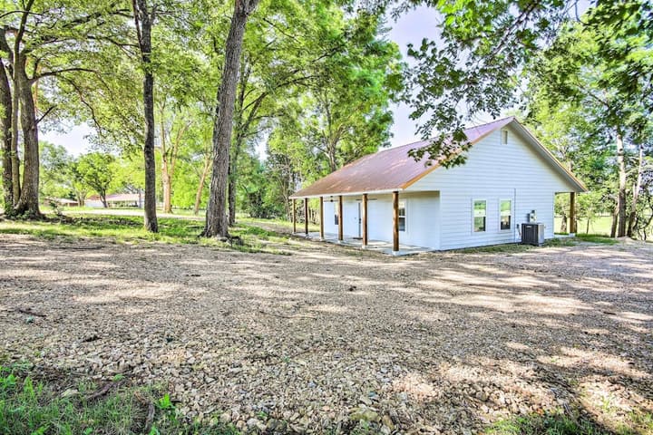 Pet-friendly Cabin on Wolf Creek at Grand Lake!