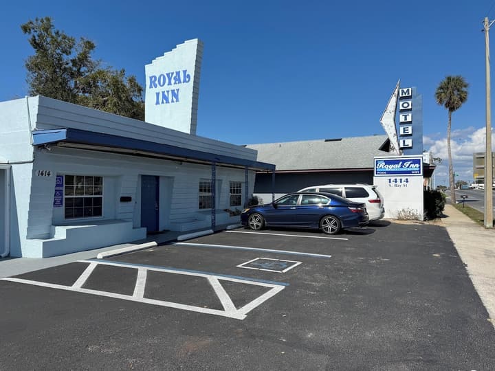 Royal Inn