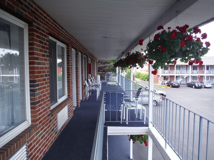 The Springs Motel
