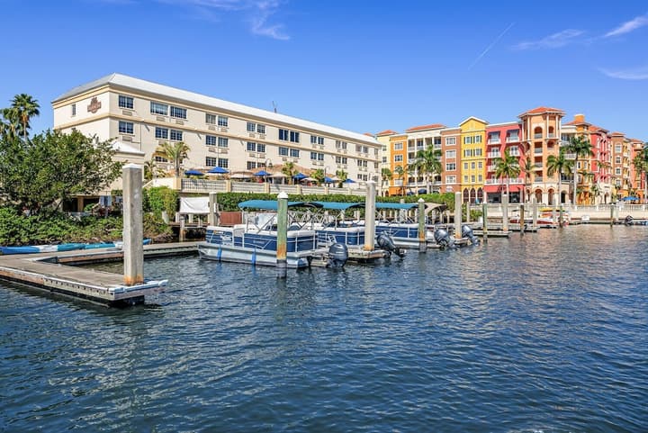 Bayfront Inn Fifth Avenue