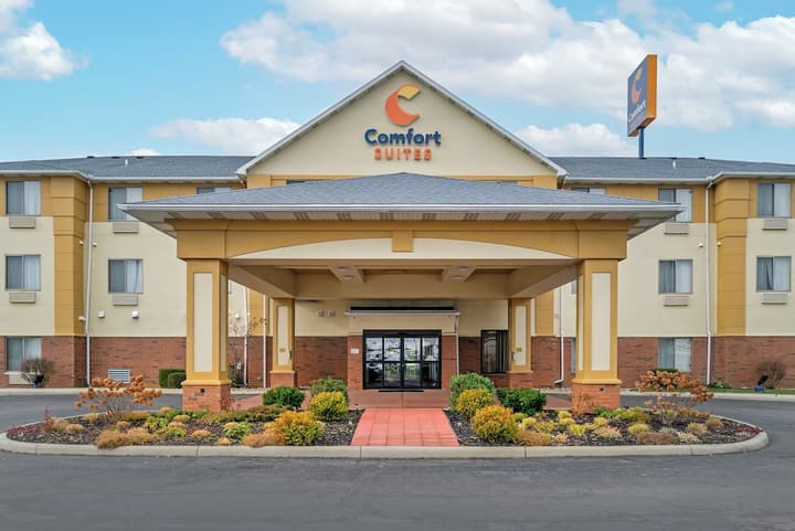 Comfort Suites Findlay I-75 near Sports Complex