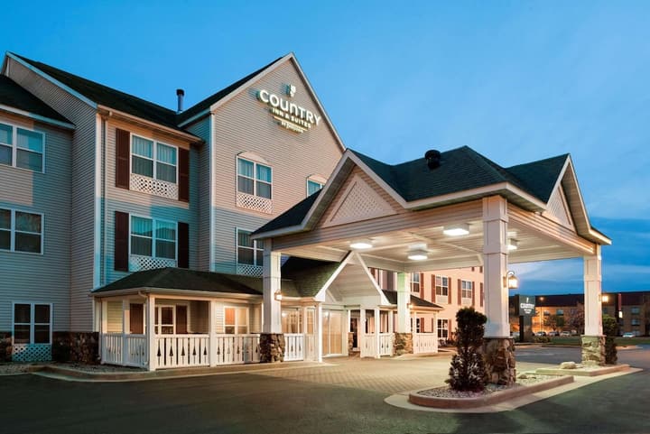Country Inn & Suites by Radisson, Stevens Point, WI