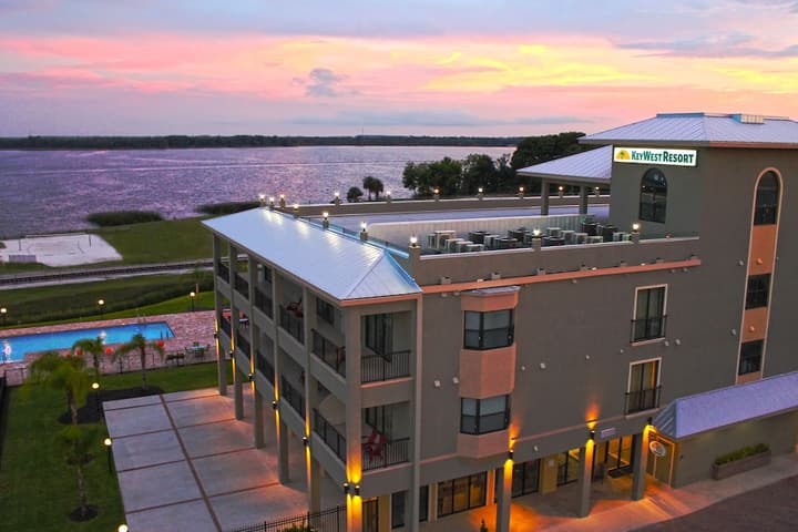 The Citrus on the Lake