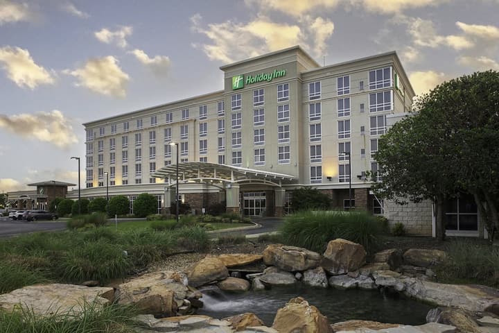 Holiday Inn Ardmore I-35 by IHG