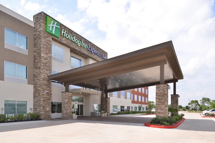 Holiday Inn Express & Suites Houston E - Pasadena by IHG